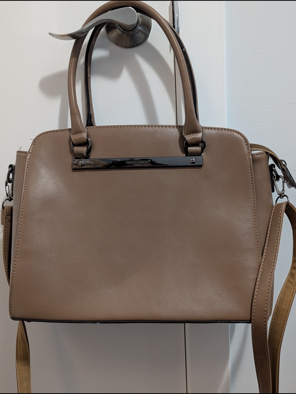 Classic Taupe Satchel Handbag 👜 Feminine And Functional